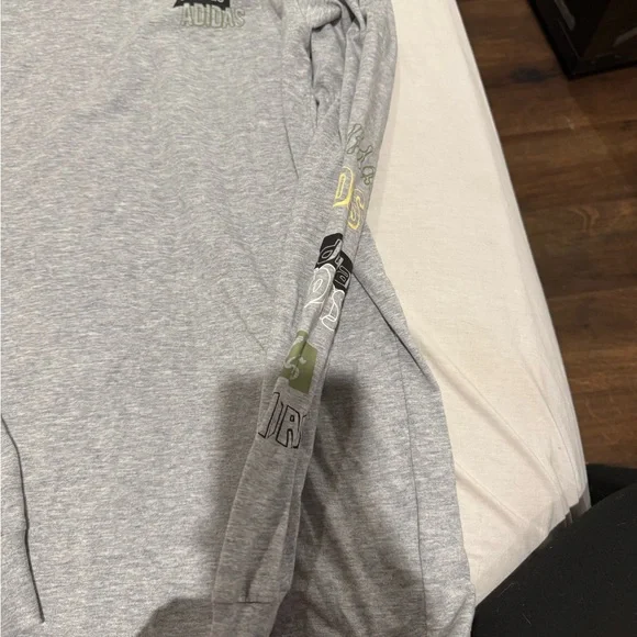 adidas Light Gray Hoodie with Green and Black Sleeve Logos - Picture 4 of 6